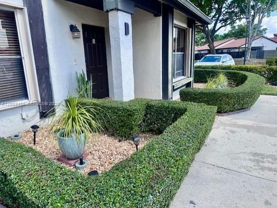 2-bedroom Property — 15070 SW 49th Ln #D106