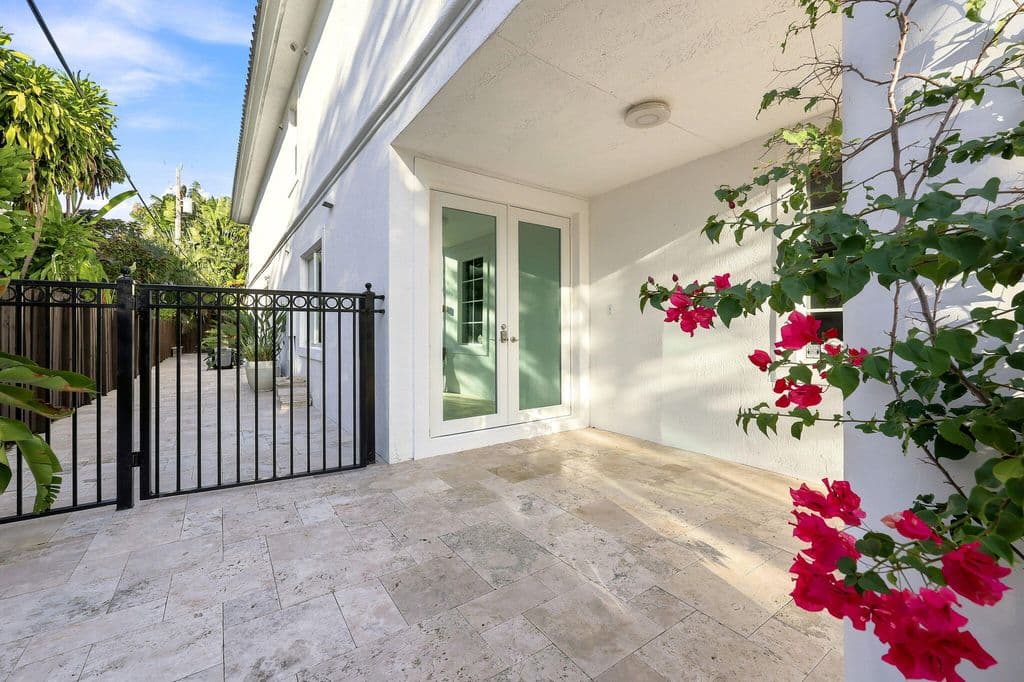 3-bedroom Property — 1812 NE 26th Avenue