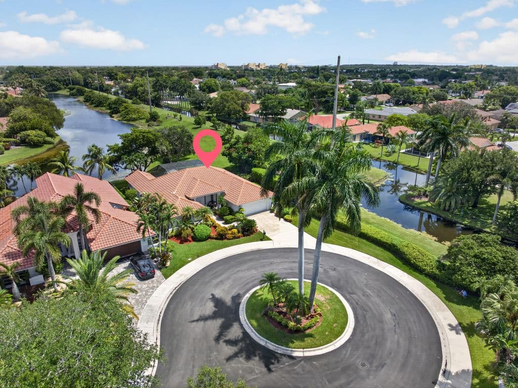 3-bedroom Single-Family Home — 709 Crystal Court