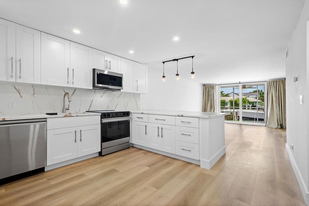 2+1 Condo — 750 NE Spanish River Boulevard #1090