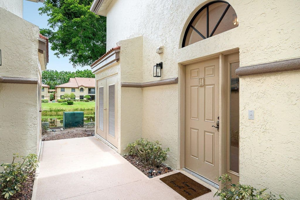 3+1 Condo — 5115 Europa Drive #L