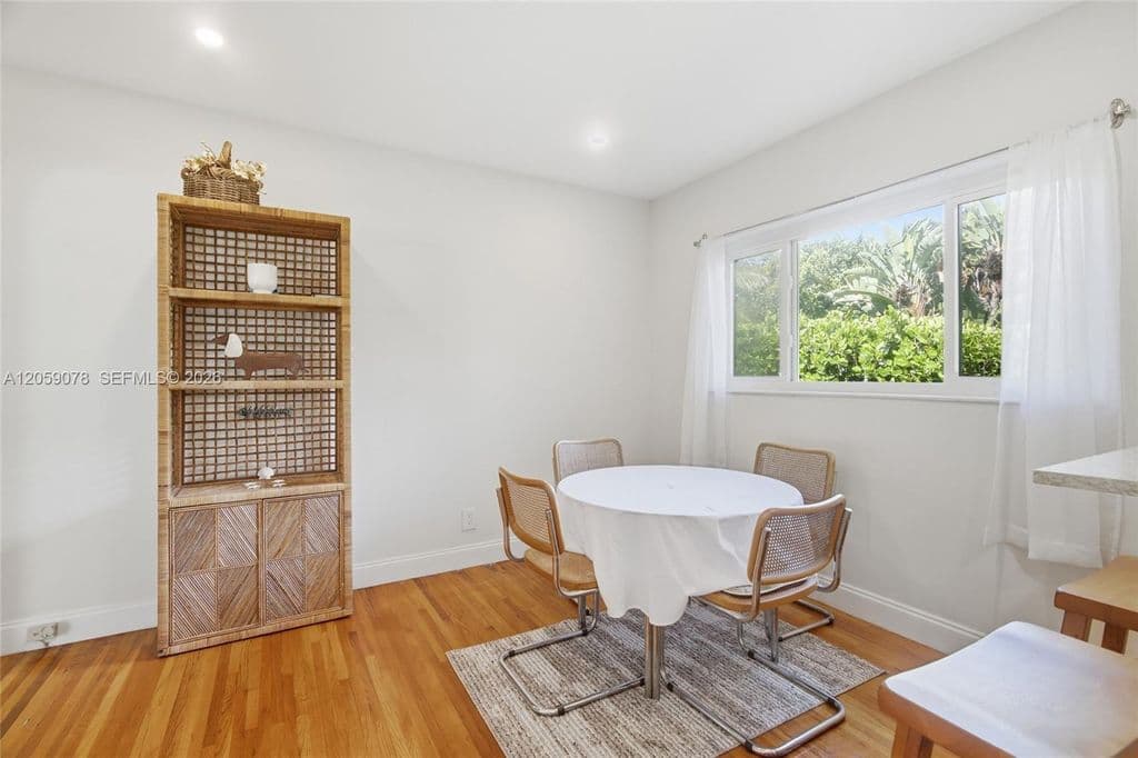2-bedroom Single-Family Home — 1010 NE 105th St