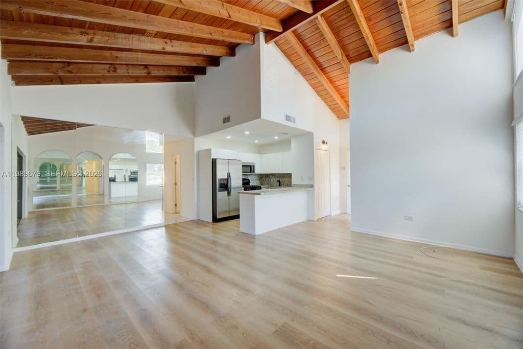 3+1 Condo — 3046 W Missionwood Ln #A-2