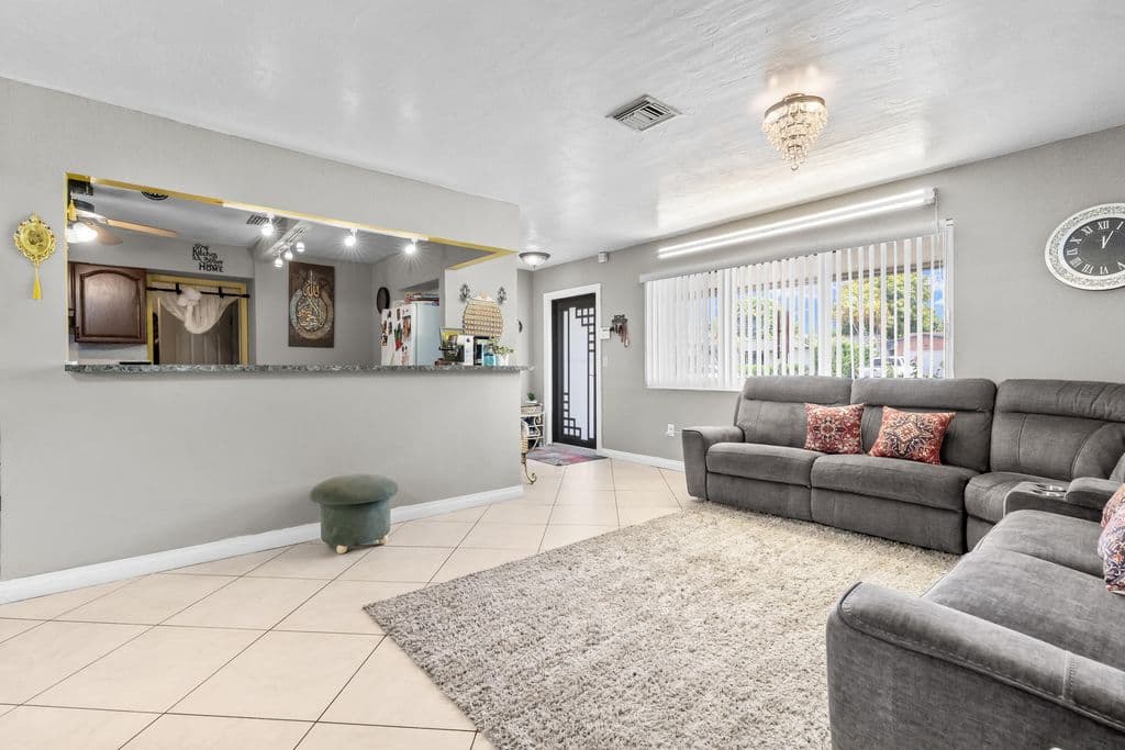 4-bedroom Single-Family Home — 8460 NW 15TH Street