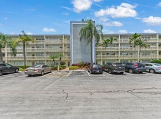 1-bedroom Condo — 2056 Ainslie D, Boca Raton, 33434