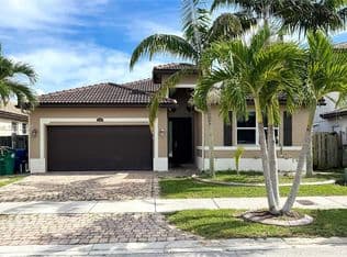 4+1 Müstakil ev — 11828 SW 253rd St, Homestead, 33032
