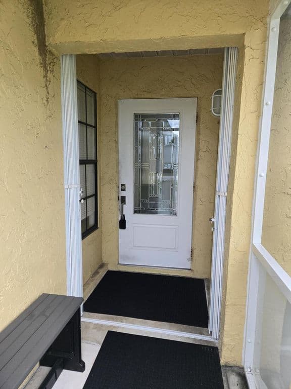 3-bedroom Single-Family Home — 1402 Denlow Lane