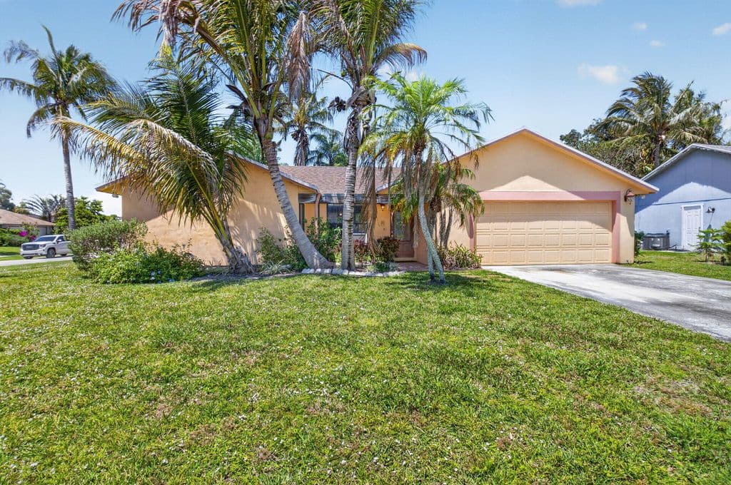 4-bedroom Single-Family Home — 9389 Longmeadow Circle