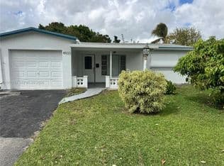 2+1 Müstakil ev — 4933 NW 42nd St, Lauderdale Lakes, 33319