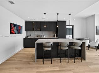 2+1 Condo — 20 NE 11th 4702 Miami #4702, Miami, 33132
