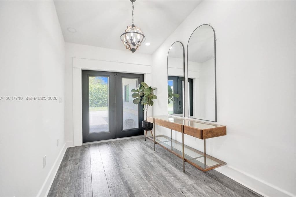 5+1 Müstakil ev — 22421 SW 184th Ave