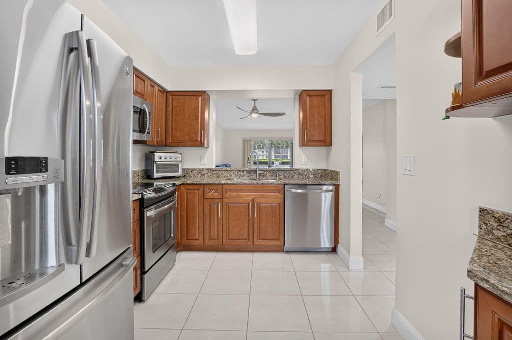 2-bedroom Condo — 6241 Pointe Regal Circle #108