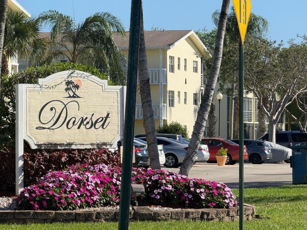 1-bedroom Condo — 13 Dorset A