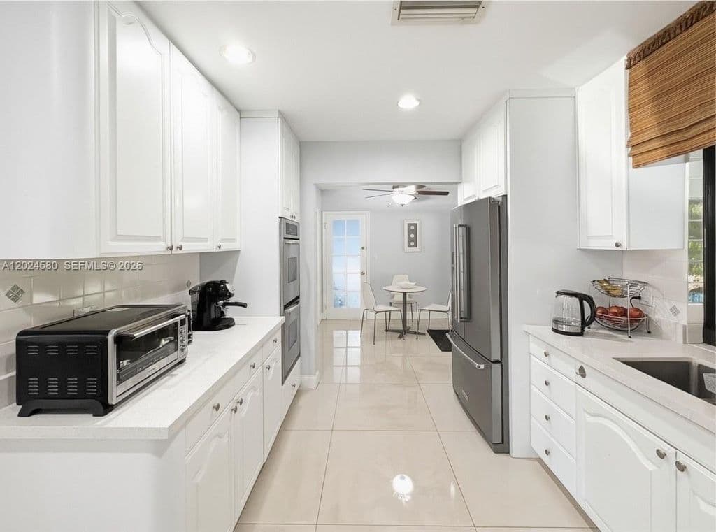 5+1 Müstakil ev — 8695 SW 110th St