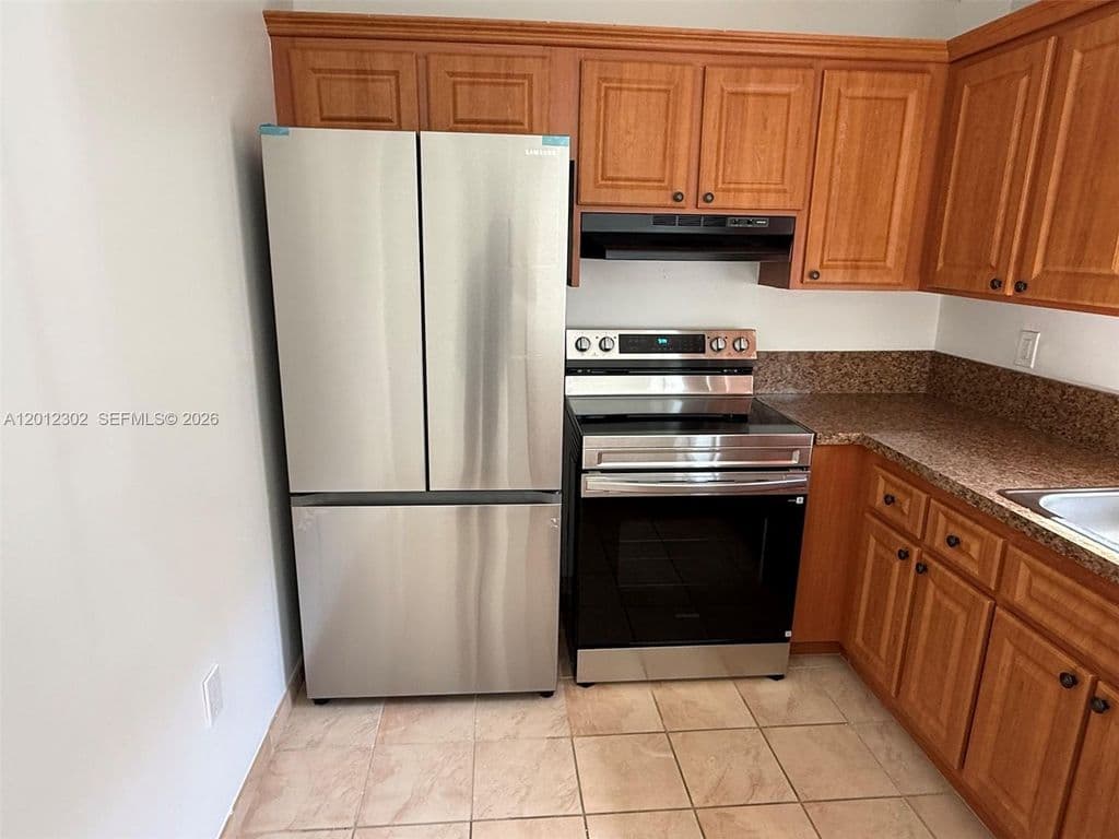 3-bedroom Condo — 6850 NW 173rd Dr APT 109