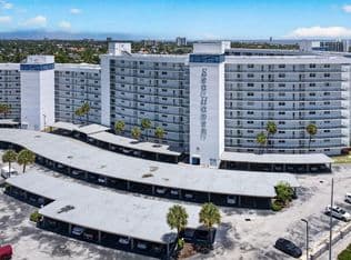 2-bedroom Condo — 2731 NE 14TH ST Causeway #405, Pompano Beach, 33062