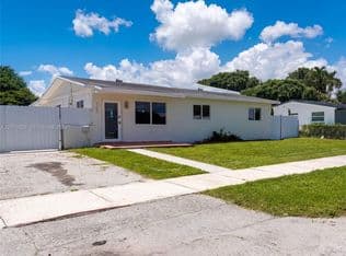 3+1 Müstakil ev — 6200 SW 109th Ave, Miami, 33173