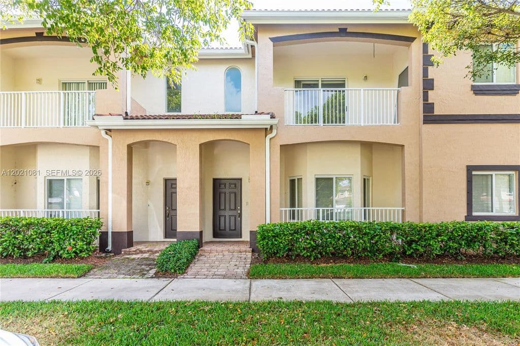 2+1 Mülk — 2312 SE 21st St #2312