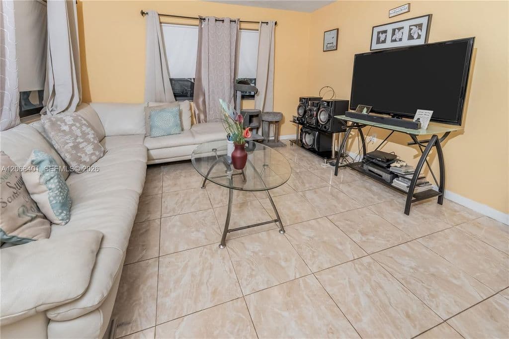 3-bedroom Single-Family Home — 1365 NW 192nd Ter