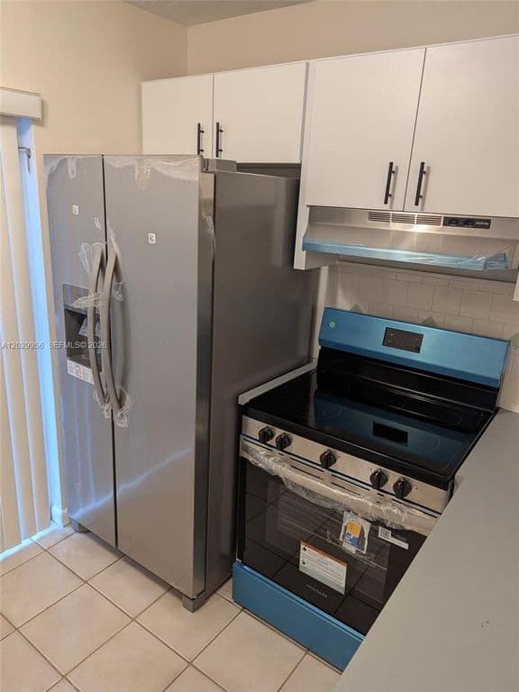 2+1 Condo — 7981 SW 152nd Ave #1703