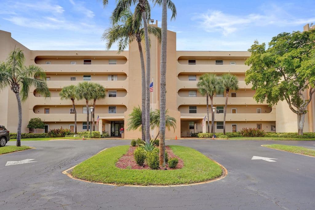 2-bedroom Condo — 6461 NW 2nd Avenue #116