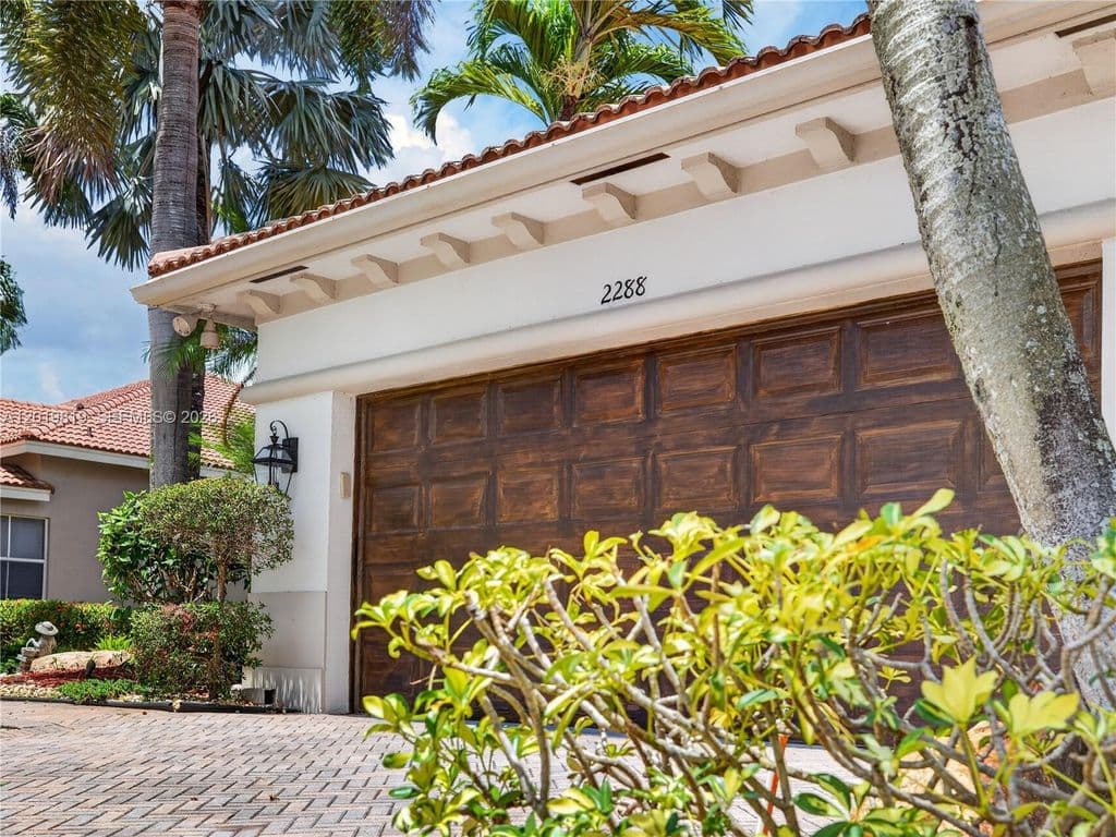 4-bedroom Single-Family Home — 2288 Quail Roost Dr