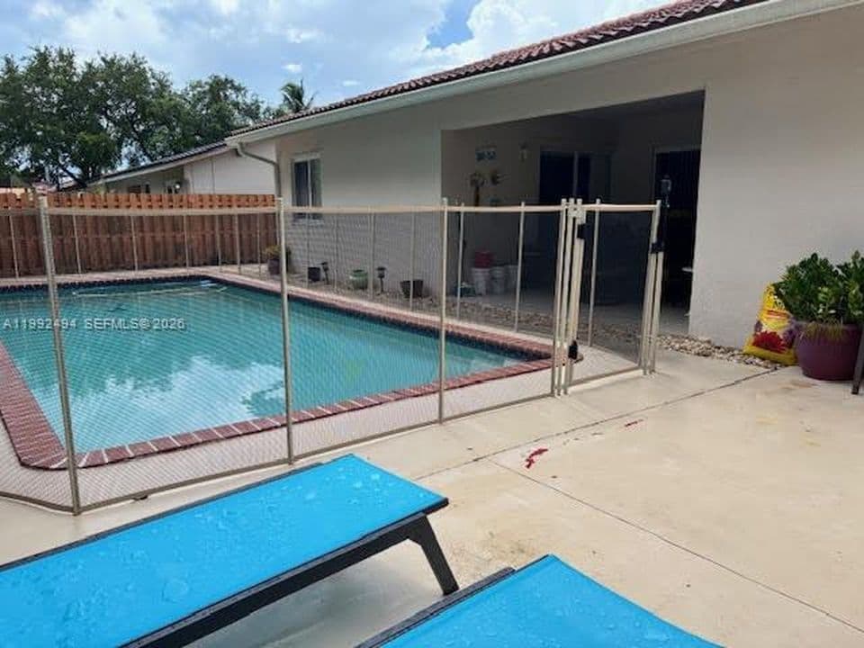 4+1 Müstakil ev — 15751 SW 141st Ct