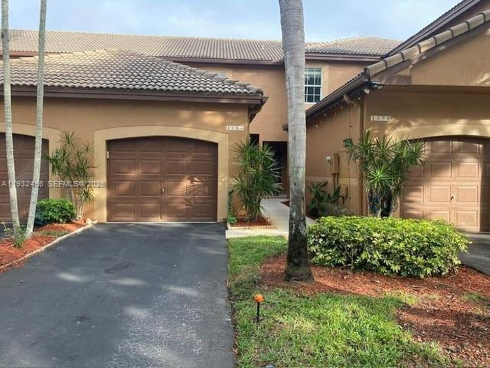 2-bedroom Property — 1384 Veracruz Ln #4-7