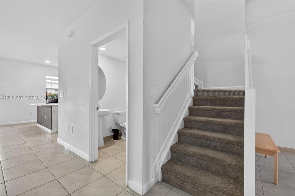 3+1 Mülk — 24713 SW 119th Ave