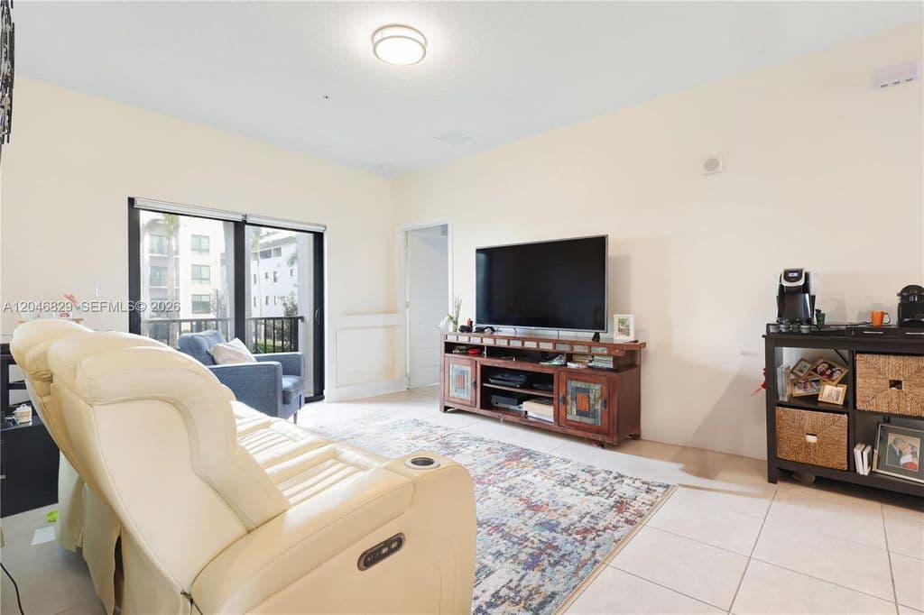 3+1 Condo — 4636 NW 84th Ave #22