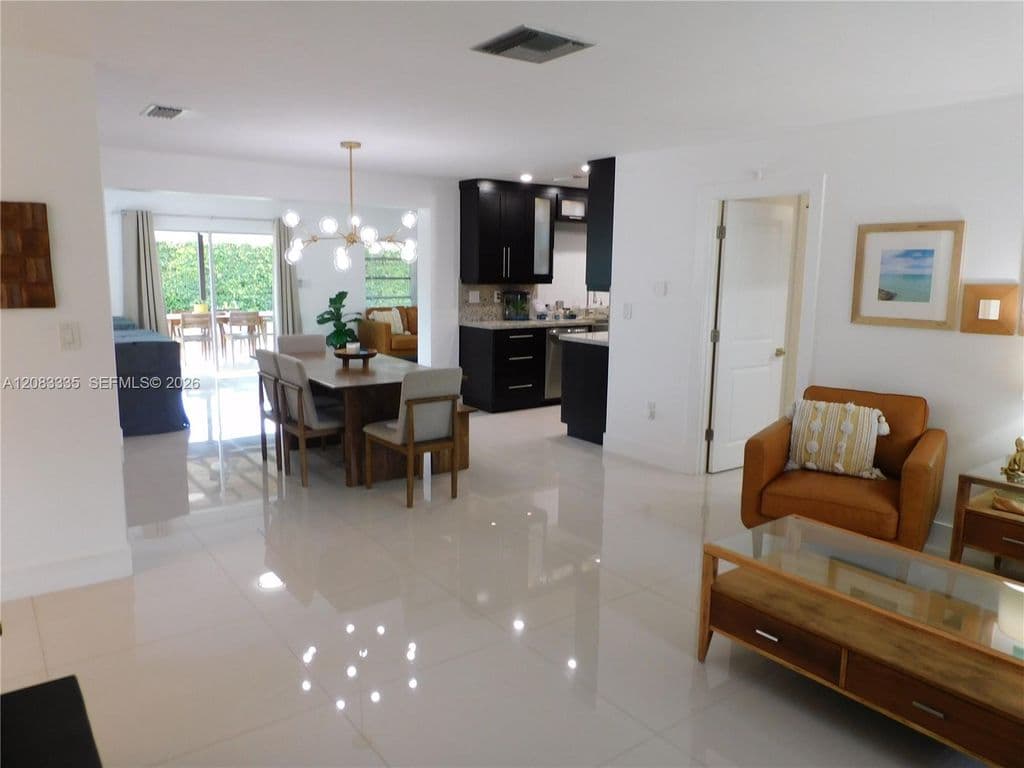 3+1 Müstakil ev — 14524 SW 80th St