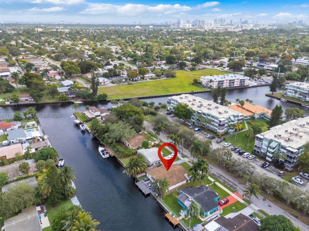 4+1 Müstakil ev — 2721 Harding St