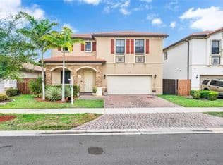 4-bedroom Single-Family Home — 11827 SW 242nd Ter, Homestead, 33032