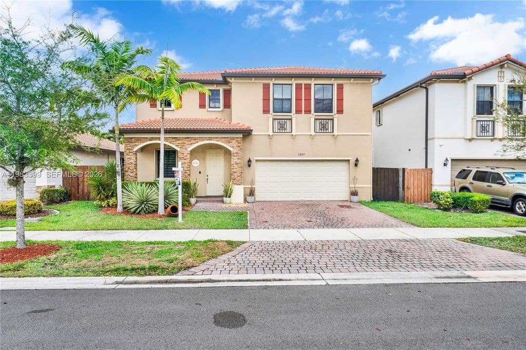 4-bedroom Single-Family Home — 11827 SW 242nd Ter