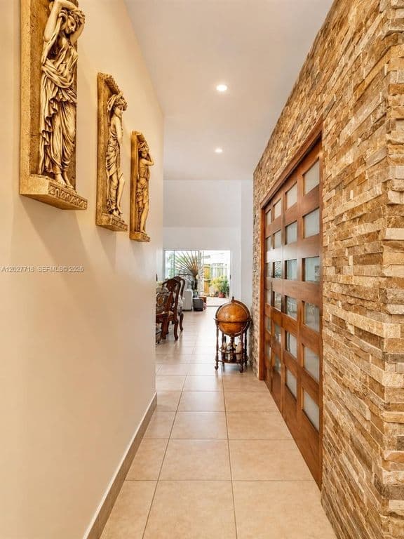 2+1 Mülk — 6492 SW 129th Ave