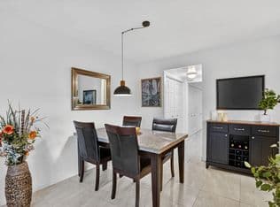 1-bedroom Condo — 438 Tilford U, Deerfield Beach, 33442