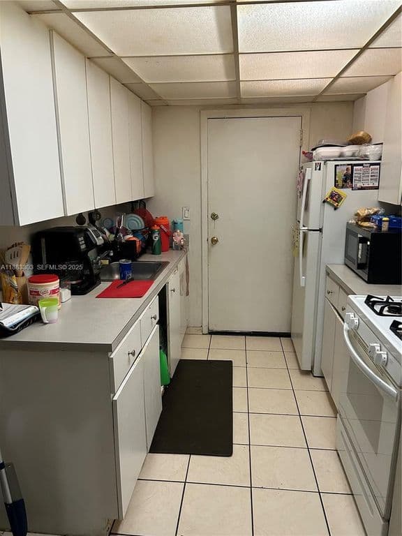 2-bedroom Condo — 18111 NW 68th Ave APT G206