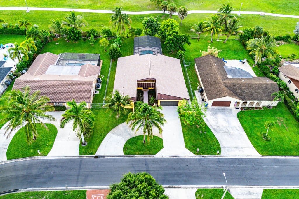 3-bedroom Single-Family Home — 168 MEADOWLARK Drive
