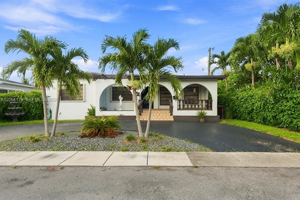 3-bedroom Single-Family Home — 30 E 36th St