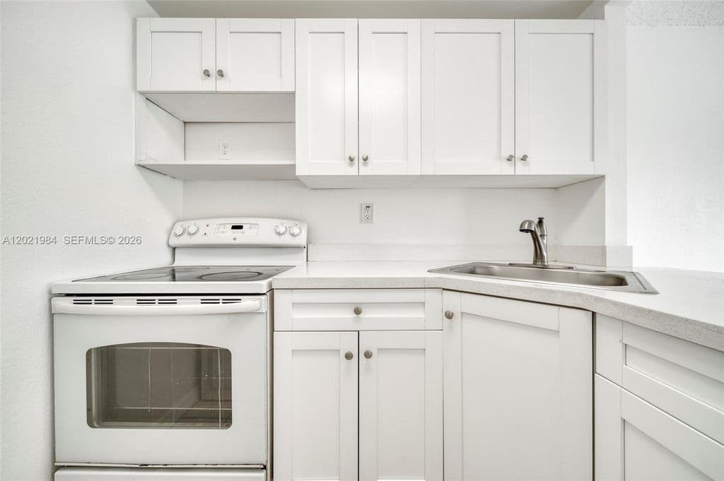 1+1 Condo — 801 NW 47th Ave APT 515W