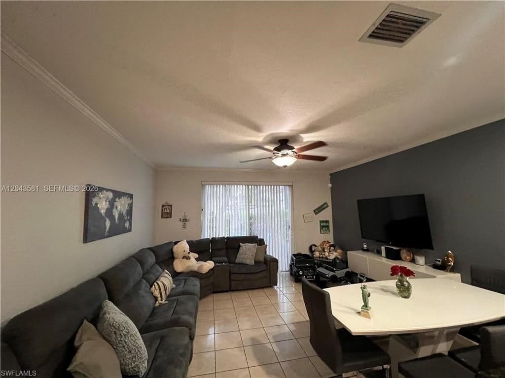 3+1 Mülk — 7820 Catalina CIR