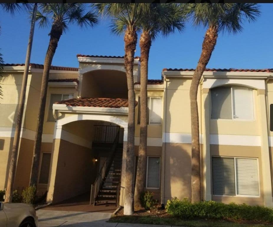 2+1 Condo — 815 W BOYNTON BEACH Boulevard #16-104