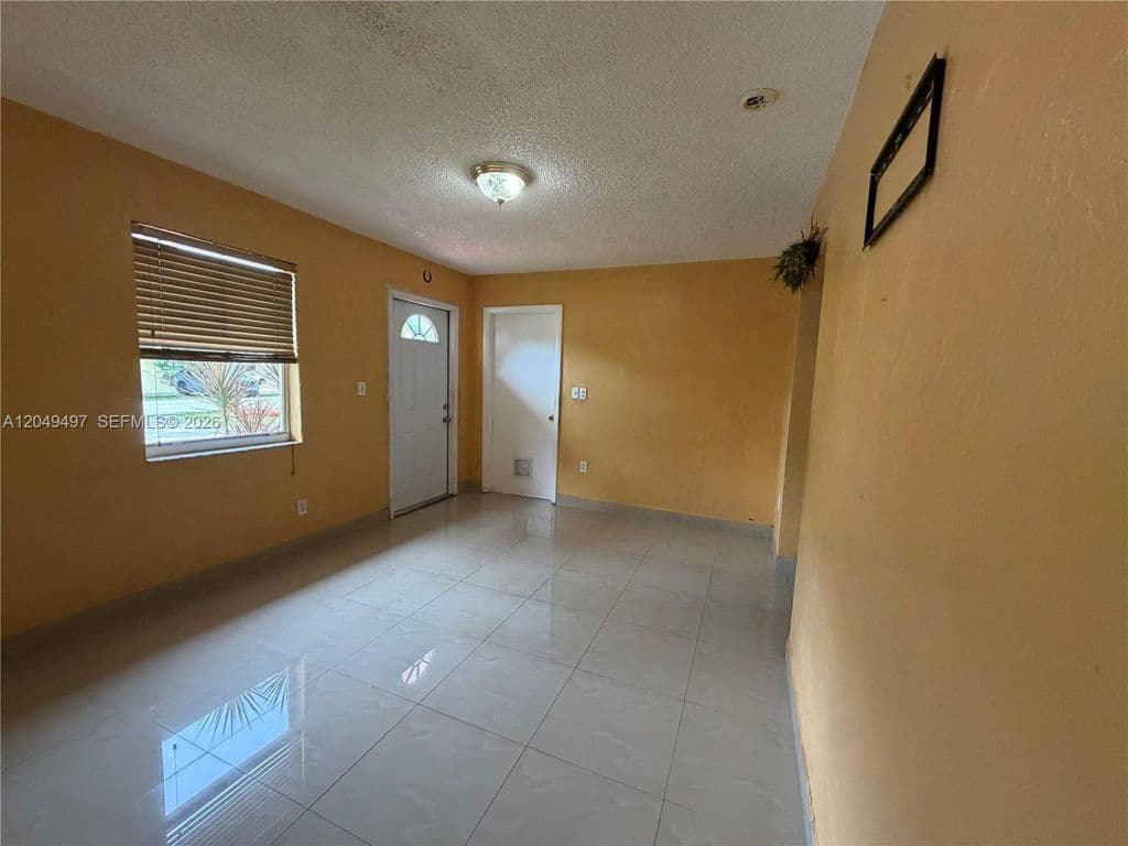 4-bedroom Single-Family Home — 1061 E 20th St