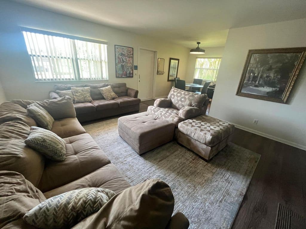 2+1 Condo — 336 BRITTANY G Terrace