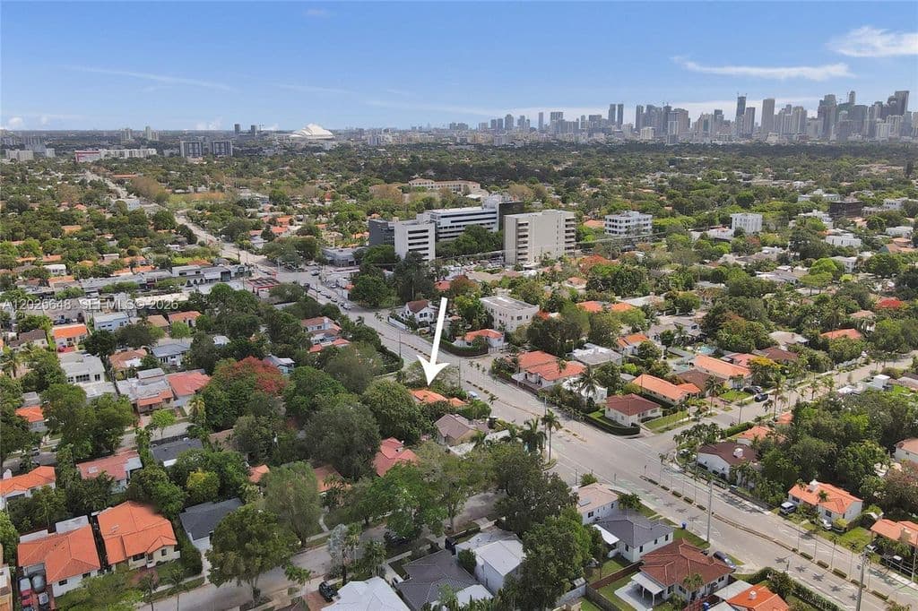 4-bedroom Single-Family Home — 2300 SW 22nd Ave