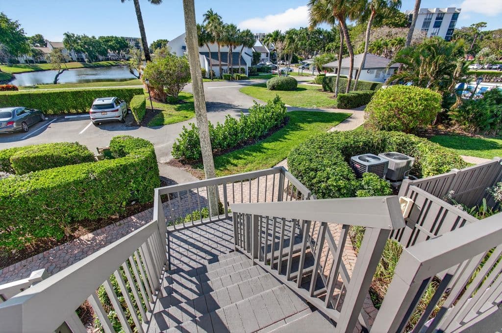 2-bedroom Condo — 2303 Bridgewood Drive #2303