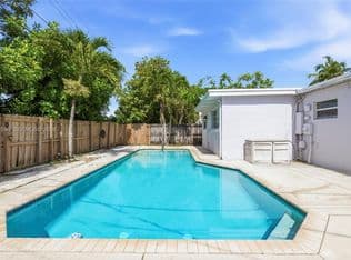 3+1 Müstakil ev — 230 NW 55th St, Oakland Park, 33309