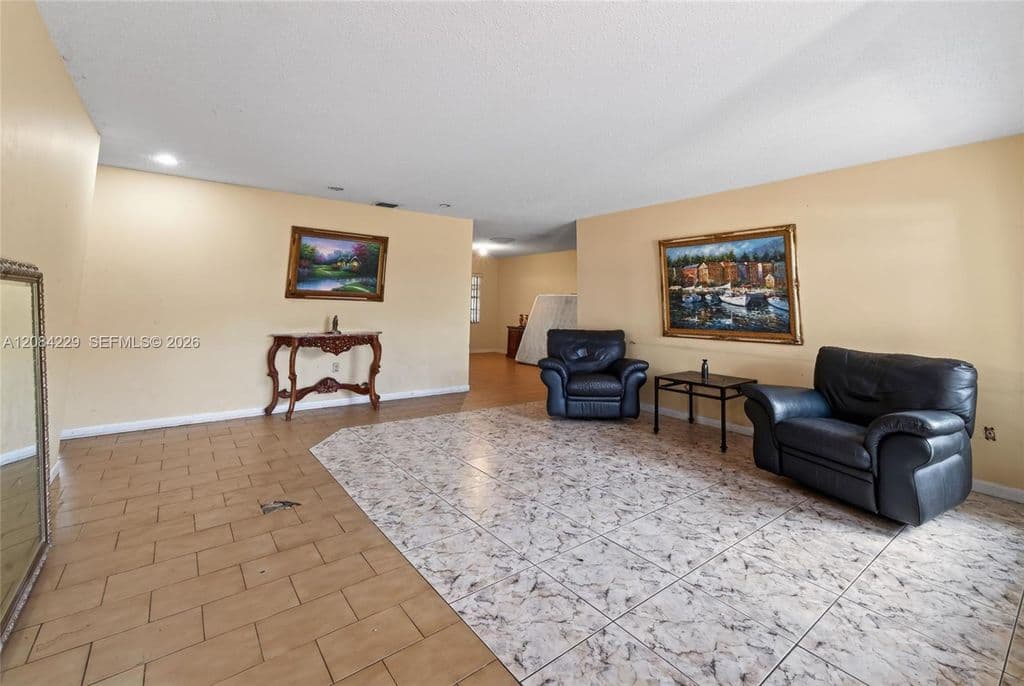 3+1 Müstakil ev — 13217 SW 44th Ln