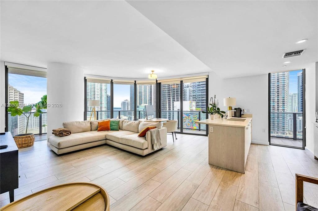 2-bedroom Condo — 45 SW 9th St APT 2103