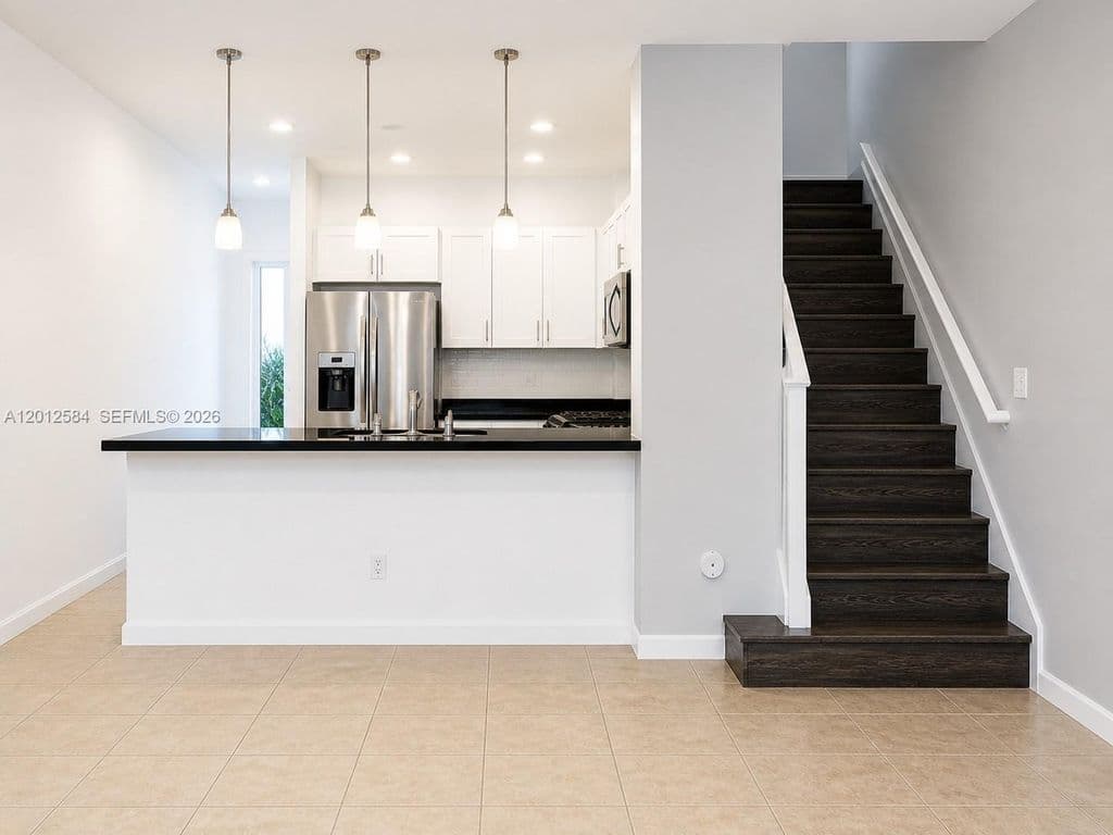 3-bedroom Property — 2574 SW 81st Ter #2564